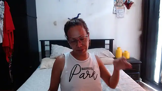 sensual nataliee online show from September 2025 02:18:01 PM