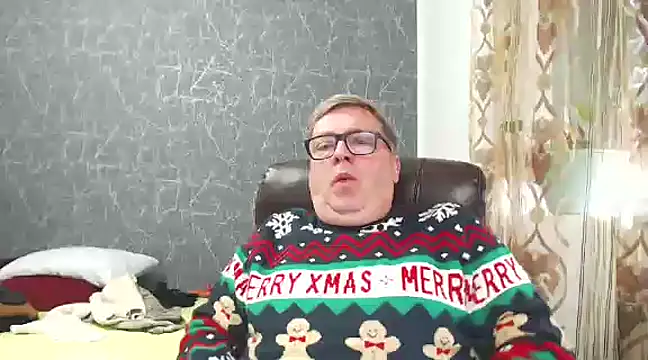 Snapshot of RobertStripX chatting on December 2024 10:26:02 AM RobertStripX online show from December 2024 10:26:02 AM