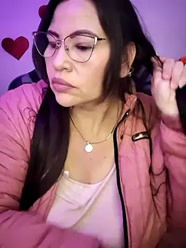 esmeralda milf online show from February 2026 07:45:01 PM