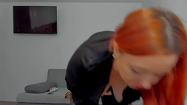 emilianna666 online show from March 2026 01:03:01 PM