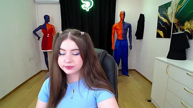 NicoleFoxery online show from January 2025 06:18:01 PM