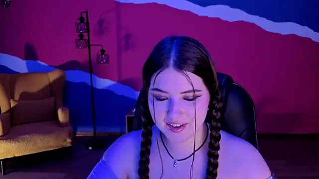 NicoleFoxery online show from September 2025 06:20:02 PM