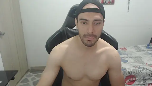 Snapshot of samuelgarcia_ chatting on June 2026 05:37:01 AM samuelgarcia online show from June 2026 05:37:01 AM