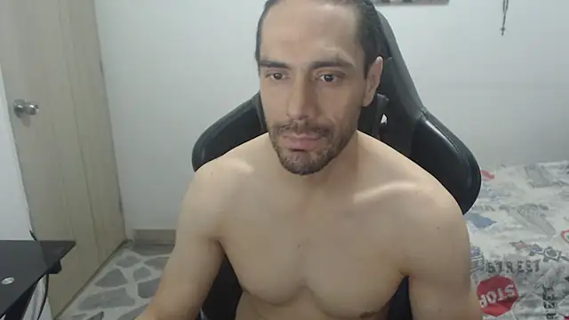Snapshot of samuelgarcia_ chatting on July 2026 07:58:02 AM samuelgarcia online show from July 2026 07:58:02 AM