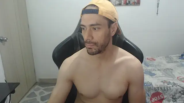 Snapshot of samuelgarcia_ chatting on July 2026 01:45:01 AM samuelgarcia online show from July 2026 01:45:01 AM