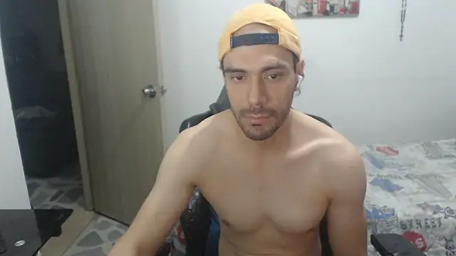 Snapshot of samuelgarcia_ chatting on July 2026 08:19:01 AM samuelgarcia online show from July 2026 08:19:01 AM
