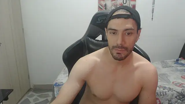 Snapshot of samuelgarcia_ chatting on July 2026 04:04:01 AM samuelgarcia online show from July 2026 04:04:01 AM