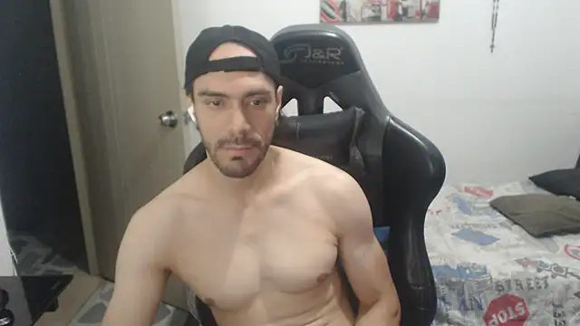 Snapshot of samuelgarcia_ chatting on July 2026 08:23:02 AM samuelgarcia online show from July 2026 08:23:02 AM