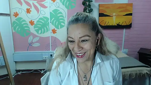 ZAMANTHA online show from March 2025 03:47:02 PM