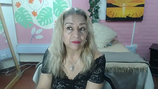 Snapshot of ZAMANTHA chatting on May 2026 03:18:02 PM ZAMANTHA online show from May 2026 03:18:02 PM