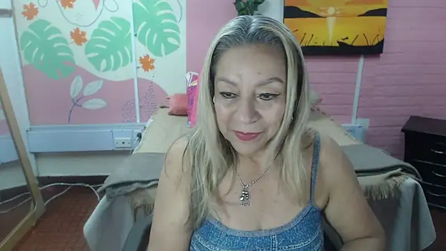 Snapshot of ZAMANTHA chatting on June 2026 04:28:01 PM ZAMANTHA online show from June 2026 04:28:01 PM