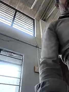 Snapshot of tz143143 chatting on January 2026 10:39:02 AM tz143143 online show from January 2026 10:39:02 AM