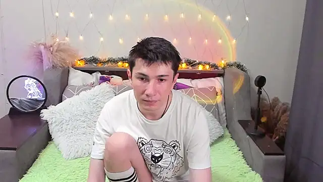Snapshot of Yumi_steve chatting on September 2025 08:31:01 PM Yumi steve online show from September 2025 08:31:01 PM