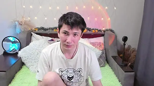 Snapshot of Yumi_steve chatting on October 2025 05:54:02 PM Yumi steve online show from October 2025 05:54:02 PM