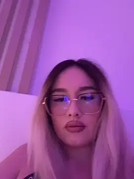 mollyxxx online show from February 2026 01:04:02 AM