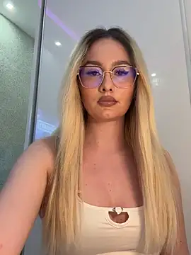 mollyxxx online show from June 2026 02:13:02 AM