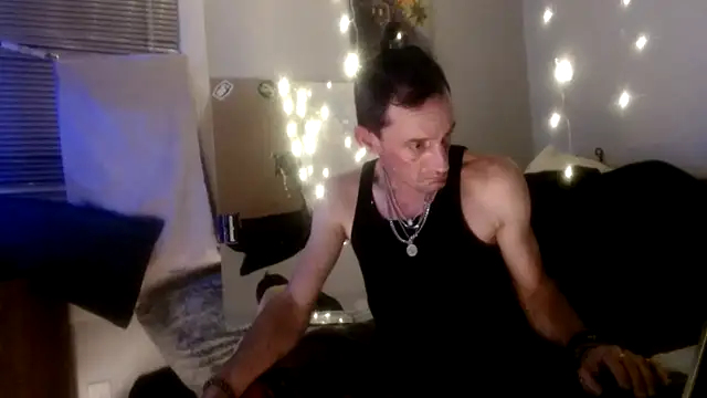 Snapshot of lickthecat chatting on November 2025 12:59:02 PM lickthecat online show from November 2025 12:59:02 PM