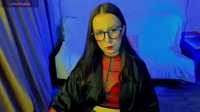 CurlySteph online show from July 2026 07:16:02 PM