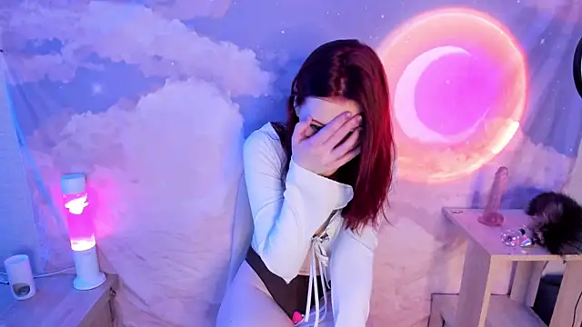 YunaPeace online show from April 2026 09:39:33 PM