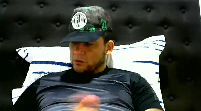 Snapshot of altenori112 chatting on January 2025 02:12:02 AM altenori112 online show from January 2025 02:12:02 AM