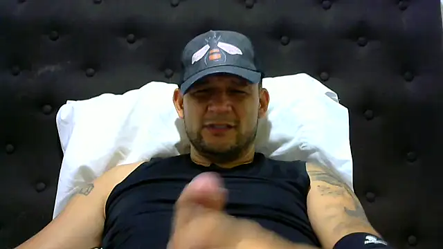 Snapshot of altenori112 chatting on February 2025 11:45:01 PM altenori112 online show from February 2025 11:45:01 PM