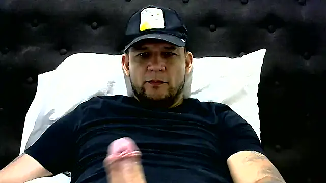 Snapshot of altenori112 chatting on February 2025 04:07:01 PM altenori112 online show from February 2025 04:07:01 PM