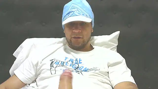 Snapshot of altenori112 chatting on February 2025 11:57:02 PM altenori112 online show from February 2025 11:57:02 PM