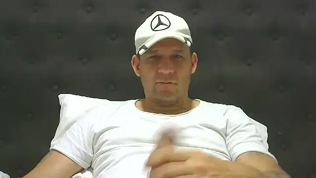 Snapshot of altenori112 chatting on February 2025 02:23:02 AM altenori112 online show from February 2025 02:23:02 AM