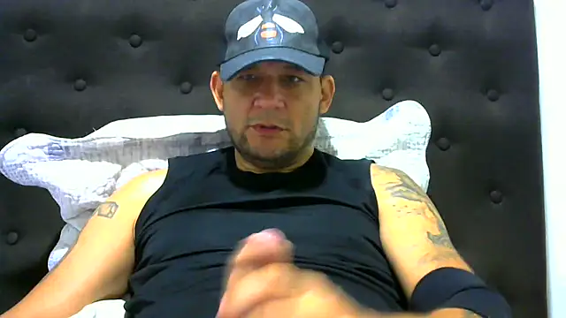 Snapshot of altenori112 chatting on March 2025 03:39:01 PM altenori112 online show from March 2025 03:39:01 PM