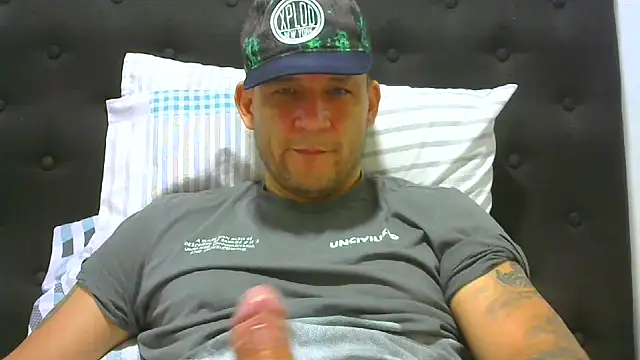 Snapshot of altenori112 chatting on September 2025 09:51:01 PM altenori112 online show from September 2025 09:51:01 PM