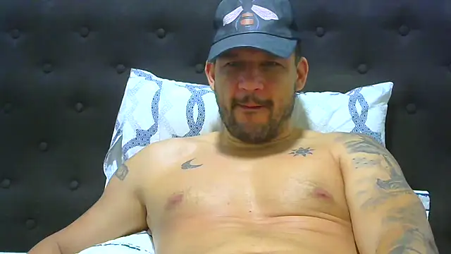 Snapshot of altenori112 chatting on November 2025 12:43:01 AM altenori112 online show from November 2025 12:43:01 AM