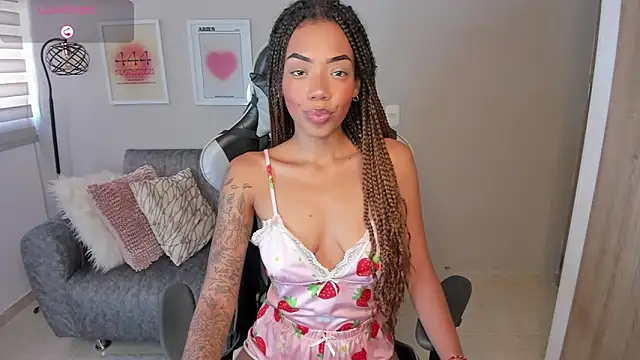 ashley 23  online show from December 2025 08:05:02 PM