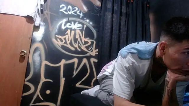 dannnyhot24 online show from January 2025 07:31:02 PM