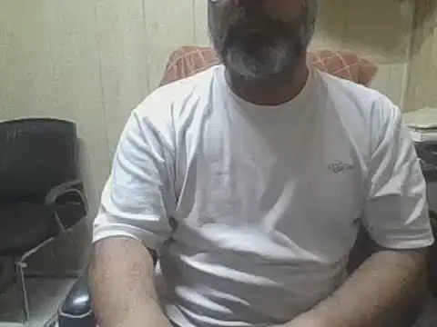 Snapshot of hairymaster95 chatting on July 2026 05:20:02 AM hairymaster95 online show from July 2026 05:20:02 AM