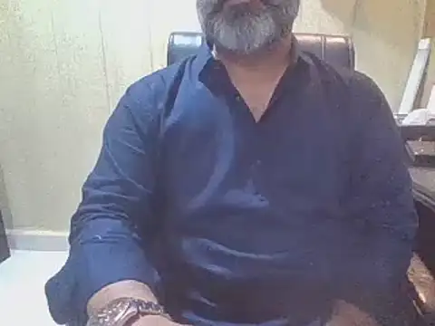 Snapshot of hairymaster95 chatting on July 2026 04:08:01 AM hairymaster95 online show from July 2026 04:08:01 AM