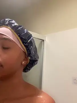 Cum2Charm online show from April 2026 12:58:02 PM