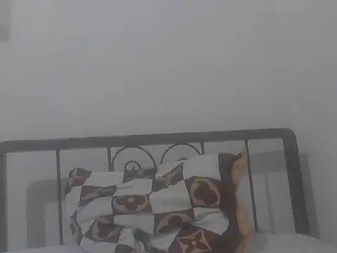 Snapshot of PRETTY-MI chatting on March 2026 08:41:01 PM PRETTY-MI online show from March 2026 08:41:01 PM