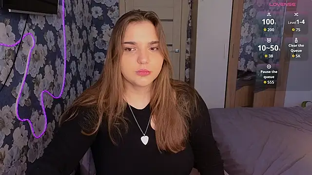  momiji  online show from April 2026 12:43:01 PM