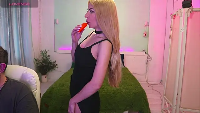 AlisaAleksandr online show from April 2026 02:58:01 PM