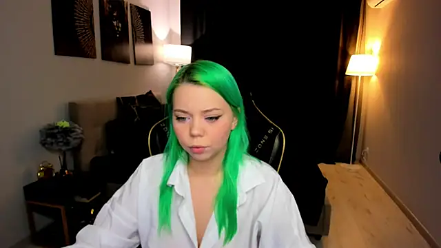 EnergyBunny 1 online show from February 2026 07:12:01 PM