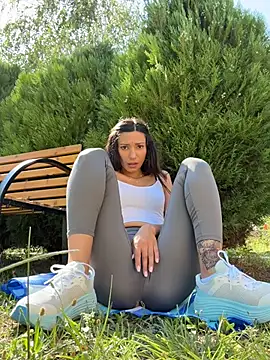  MiaQueen  online show from August 2026 01:32:01 PM