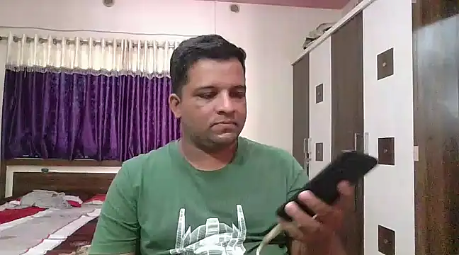 Snapshot of dhruv_love chatting on March 2025 08:30:01 AM dhruv love online show from March 2025 08:30:01 AM