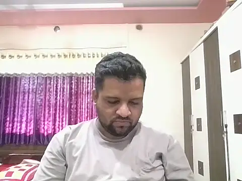 Snapshot of dhruv_love chatting on April 2026 04:15:02 AM dhruv love online show from April 2026 04:15:02 AM