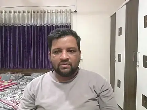 Snapshot of dhruv_love chatting on May 2026 04:25:02 PM dhruv love online show from May 2026 04:25:02 PM