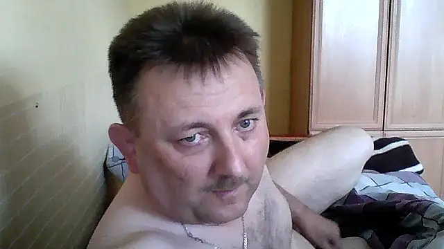 Snapshot of Novy73 chatting on June 2026 09:44:02 AM Novy73 online show from June 2026 09:44:02 AM