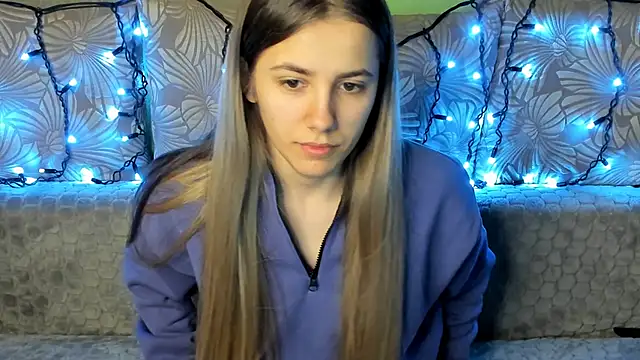 MaggieCake online show from December 2024 01:37:02 AM