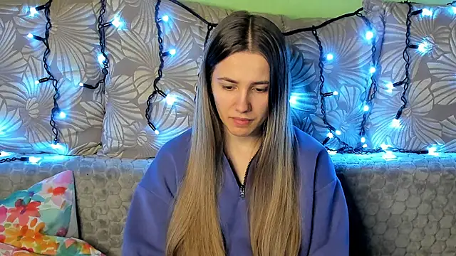 MaggieCake online show from December 2024 12:59:02 AM