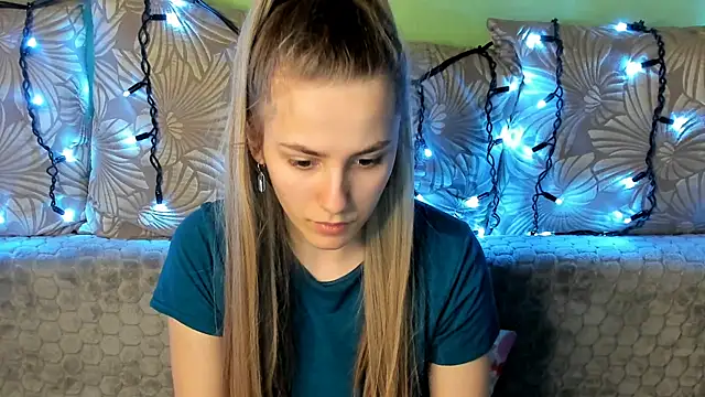 MaggieCake online show from January 2025 05:14:02 AM