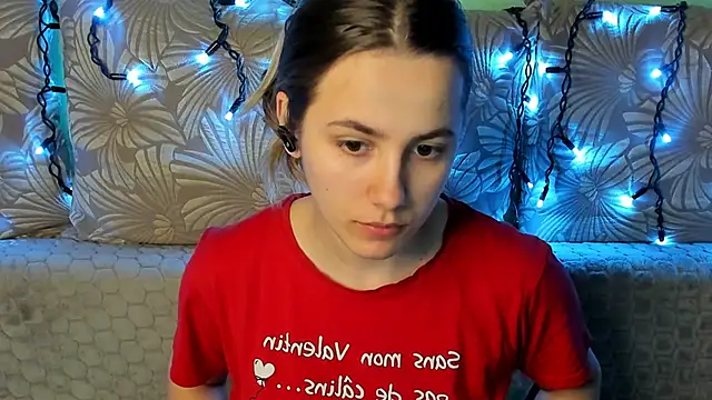 MaggieCake online show from March 2026 01:41:02 AM