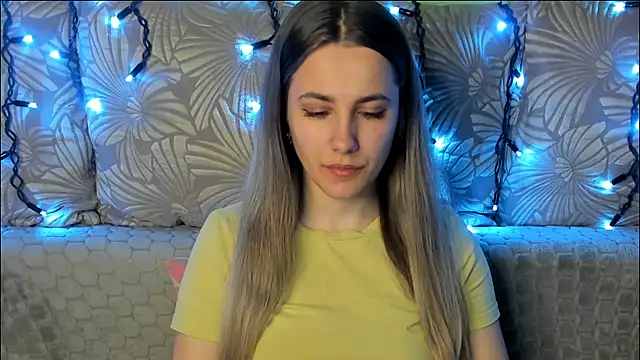 MaggieCake online show from April 2026 01:08:01 AM